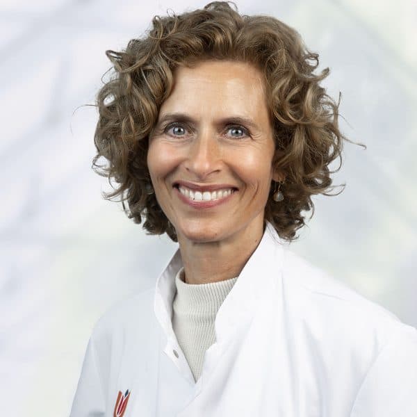 Dr. Sara-Joan Sietsma-Pinto
